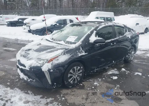 2021 Toyota Prius Le Awd-E z USA, uszkodzony, nr VIN JTDL9MFU2M3026902